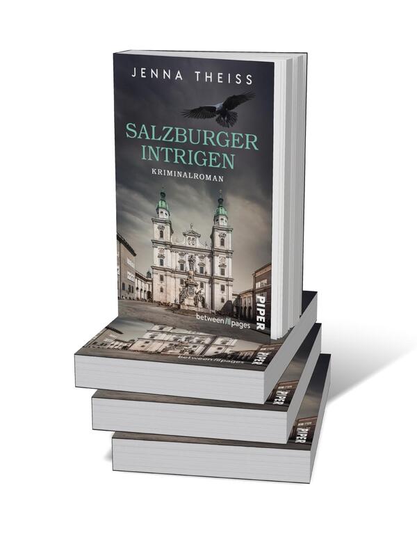 Bücherstapel des Buches „Salzburger Intrigen“