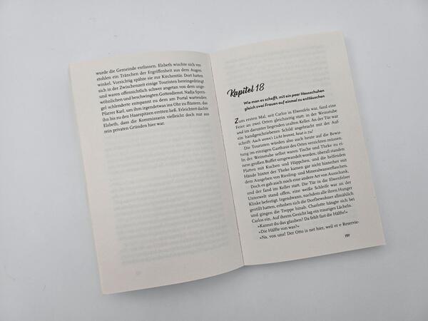 Außenansicht des Buches „Weinbergblut“
