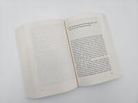 Innenansicht des Buches „Elemente und Ursprünge totaler Herrschaft“