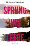 Das Buchcover zeigt einen künstlerischen Hintergrund mit einer verschwommenen Landschaft aus Bäumen und Himmel. Der Titel „SPRUNG INS LEERE“ ist in großen, kräftigen, pinken Buchstaben mittig platziert und zieht die Aufmerksamkeit auf sich. Der Verweis auf den Verlag „PIPER“ ist in einem schlichten, weißen Schriftzug am rechten Rand zu finden. Die gesamte Gestaltung vermittelt eine eindringliche und zugleich mysteriöse Atmosphäre.