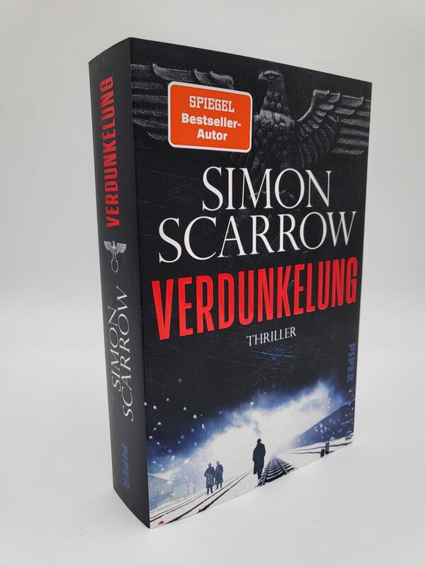 Innenansicht des Buches „Verdunkelung“
