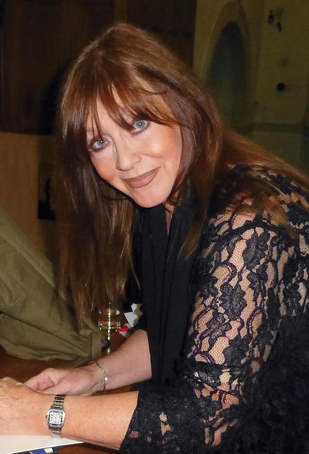 Foto von Lesley-Ann Jones