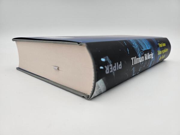 Außenansicht des Buches „Und ohne Tabu explodiert die Welt“