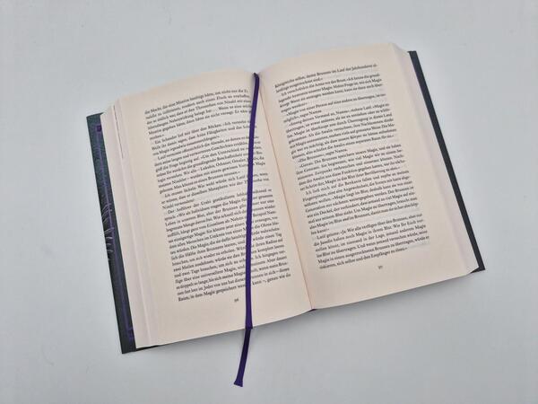 Außenansicht des Buches „The Jasad Crown“