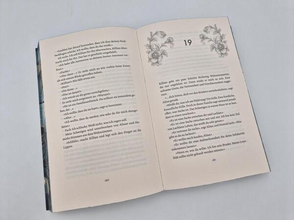 Außenansicht des Buches „Exposing Billionaires’ Row“