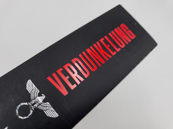 Innenansicht des Buches „Verdunkelung“