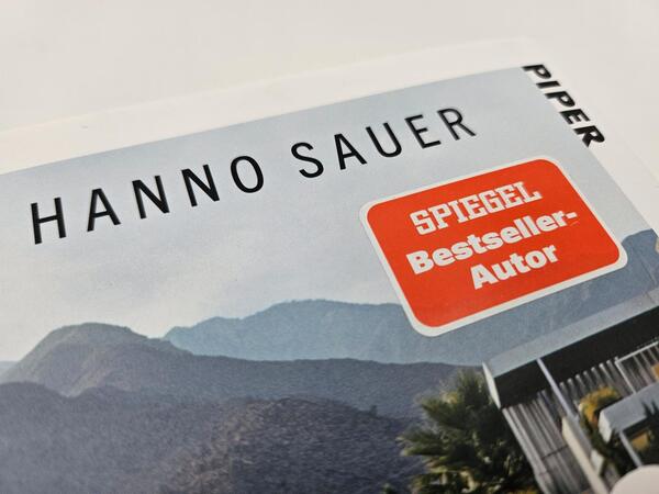 Außenansicht des Buches „Klasse“