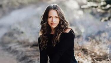 Porträt Brianna Wiest