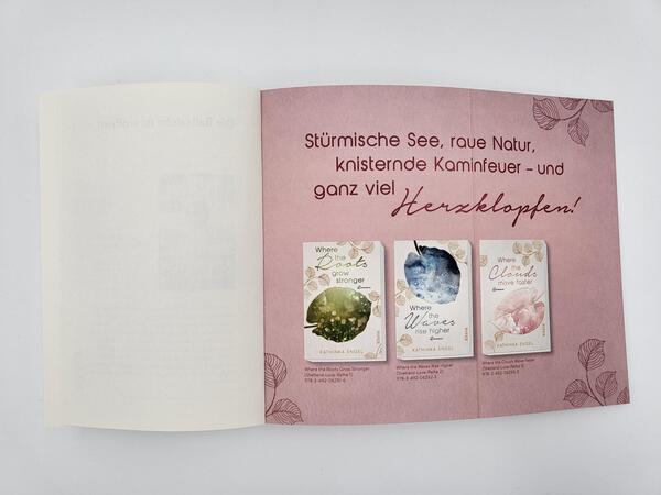 Innenansicht des Buches „Where the Clouds Move Faster“