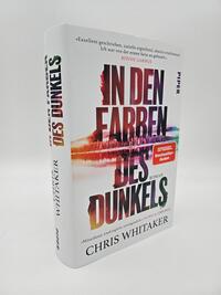 Innenansicht des Buches „In den Farben des Dunkels“