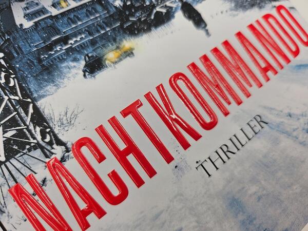 Innenansicht des Buches „Nachtkommando “