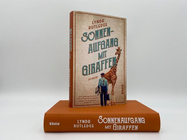 Innenansicht des Buches „Sonnenaufgang mit Giraffen “