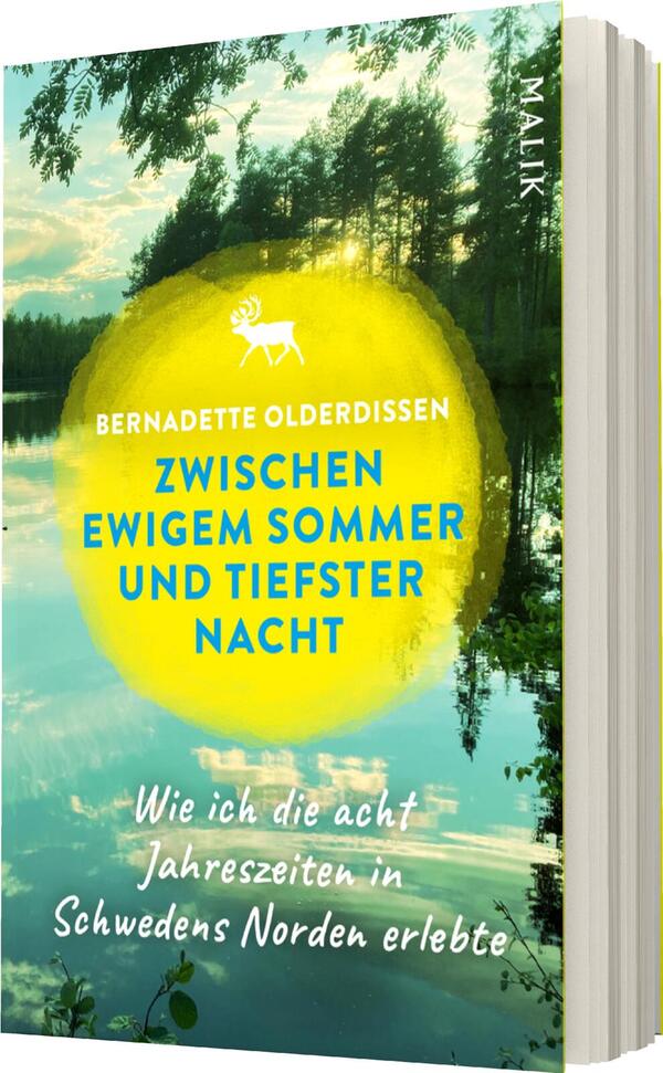 Das Buchcover zeigt eine idyllische Landschaft mit einem ruhigen Gewässer und dichten Bäumen im Hintergrund. Die Farben sind harmonisch, mit dominierenden Grüntönen, einem leuchtenden Gelb und sanften Blautönen. Im Vordergrund ist ein gelber Farbkreis, in dem der Titel „ZWISCHEN EWIGEM SOMMER UND TIEFSTER NACHT“ in blauer Schrift steht. Darunter ist der Untertitel „Wie ich die acht Jahreszeiten in Schwedens Norden erlebte“ in weißer Schrift abgebildet. Der Name der Autorin, Bernadette Olderdissen, ist oben auf dem Cover in schlichter Schrift platziert.