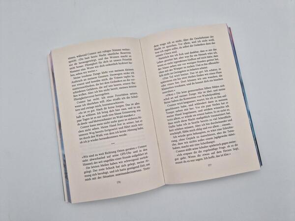 Außenansicht des Buches „Beyond his Reach“