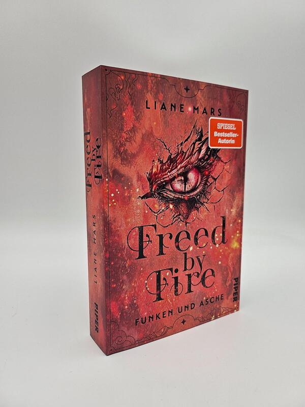 Außenansicht des Buches „Freed by Fire“
