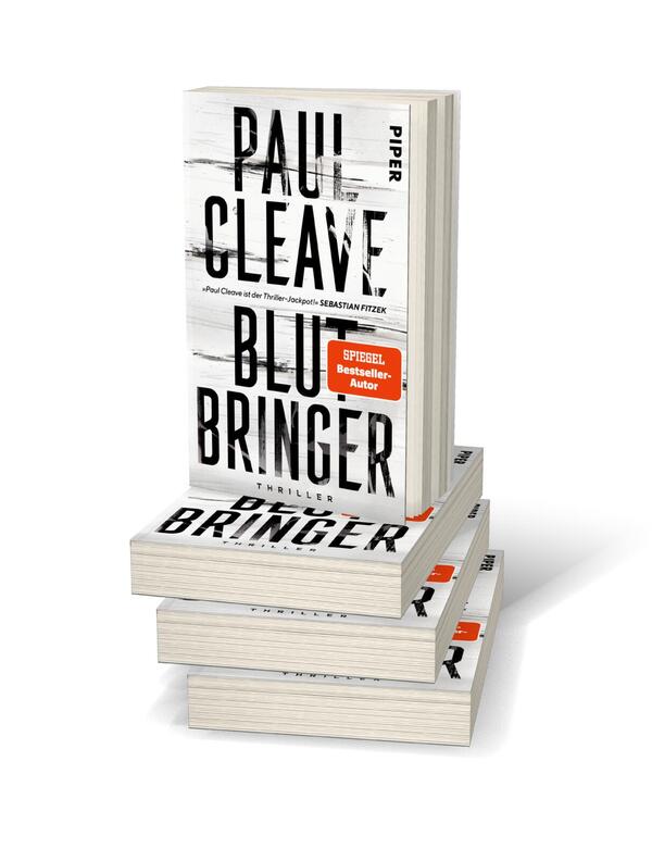 Bücherstapel des Buches „Blutbringer “