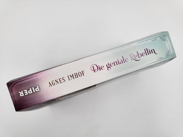 Innenansicht des Buches „Die geniale Rebellin“