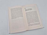 Außenansicht des Buches „Schutz in Krisenzeiten“