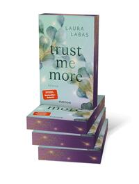 Außenansicht des Buches „Trust Me More“
