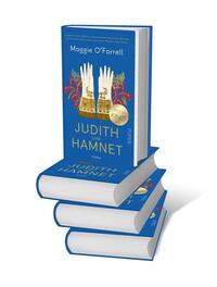 Bücherstapel des Buches „Judith und Hamnet“