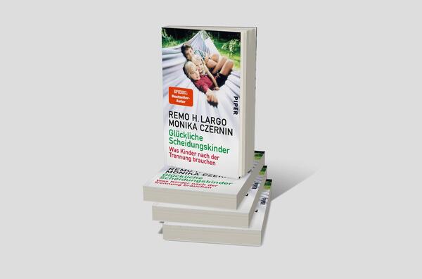 Bücherstapel des Buches „Glückliche Scheidungskinder“