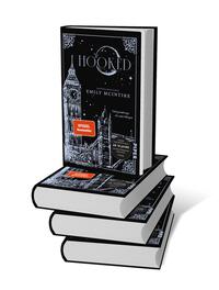 Bücherstapel des Buches „Hooked (Sonderausgabe)“