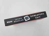 Innenansicht des Buches „Schlafenszeit – Albträume erwachen, wenn diese Tür sich schließt“