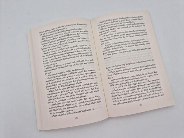 Außenansicht des Buches „Zwischen Abschied und Neubeginn“