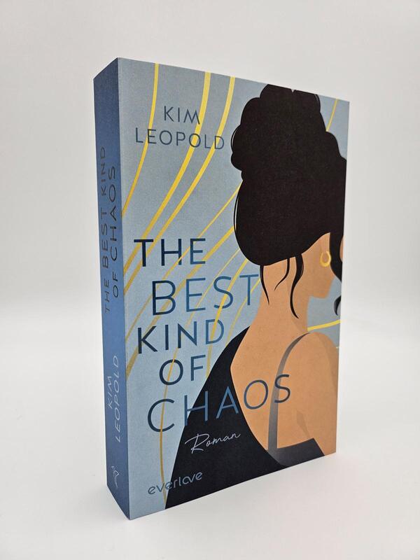 Außenansicht des Buches „The Best Kind of Chaos“