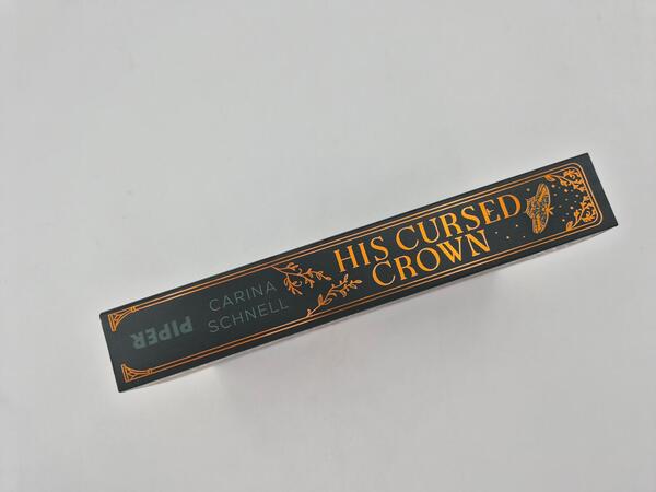 Außenansicht des Buches „His Cursed Crown“