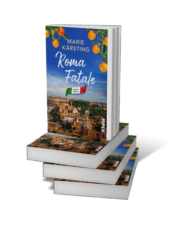 Bücherstapel des Buches „Roma Fatale“