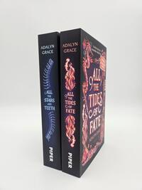 Außenansicht des Buches „All the Tides of Fate“