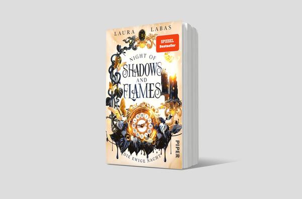 Außenansicht des Buches „Night of Shadows and Flames – Die Ewige Nacht“