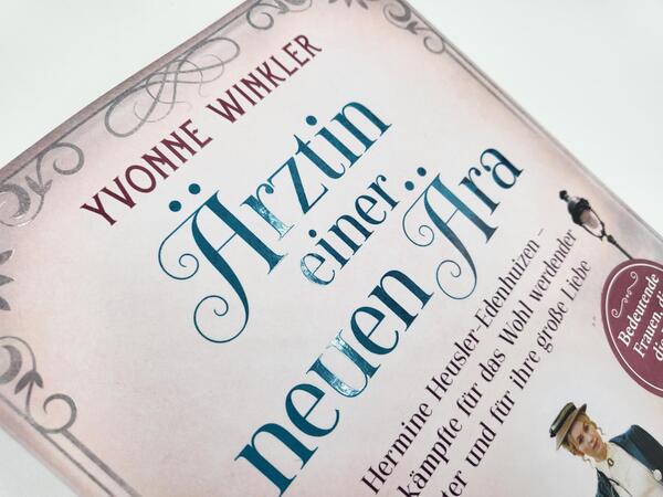 Innenansicht des Buches „Ärztin einer neuen Ära “