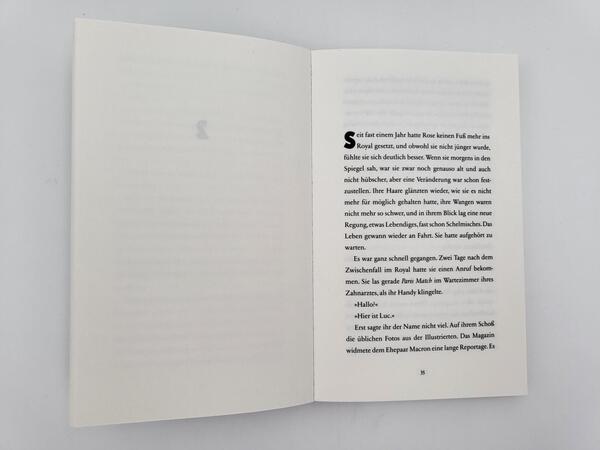 Innenansicht des Buches „Rose Royal“