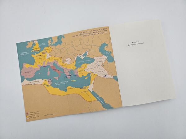 Außenansicht des Buches „Das Imperium kehrt zurück“