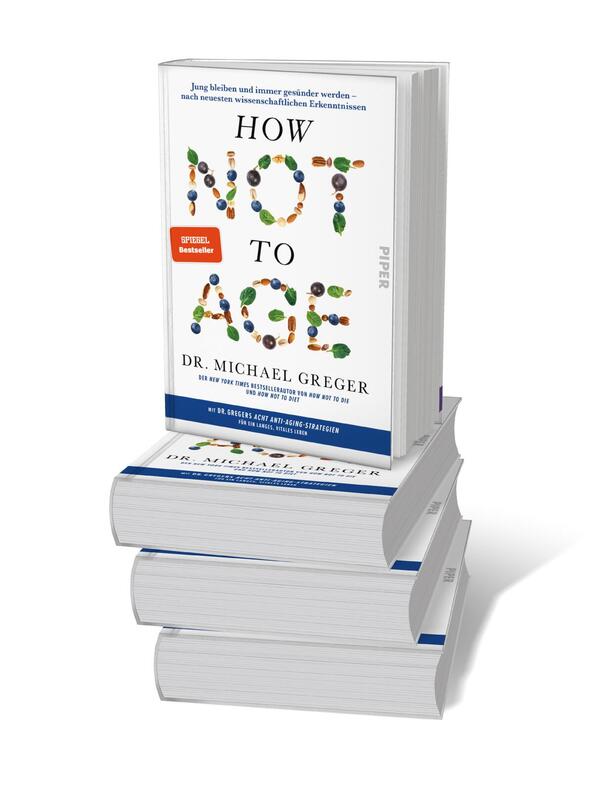 Bücherstapel des Buches „How Not to Age“
