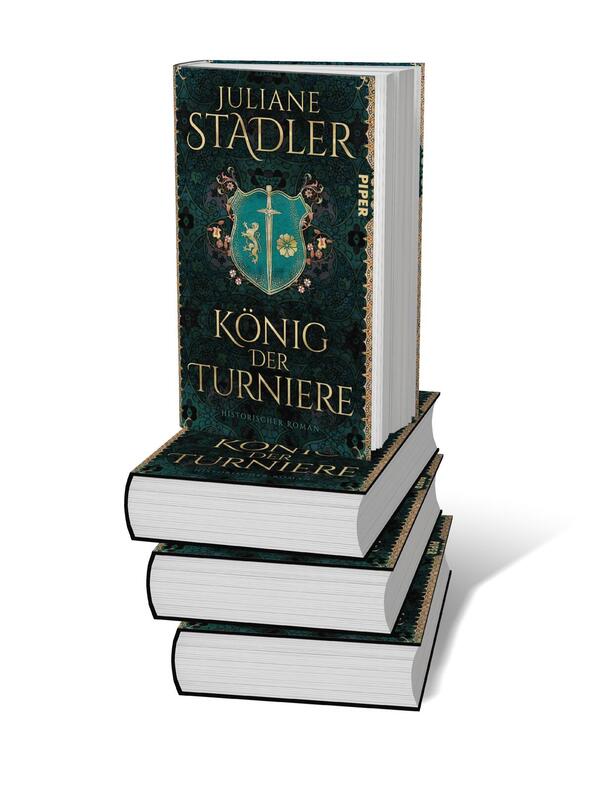 Bücherstapel des Buches „König der Turniere“