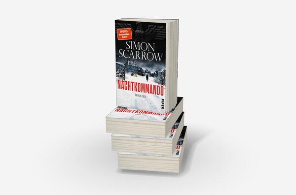 Bücherstapel des Buches „Nachtkommando “