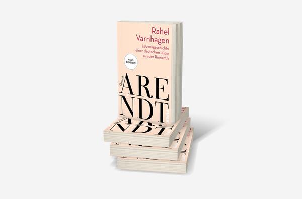 Bücherstapel des Buches „Rahel Varnhagen“