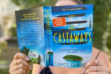 Lucy Clarke Castaways