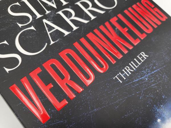 Innenansicht des Buches „Verdunkelung“