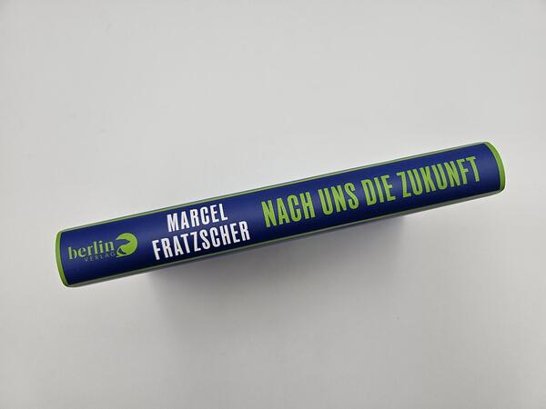 Außenansicht des Buches „Nach uns die Zukunft“