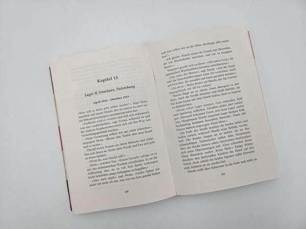 Außenansicht des Buches „Schwestern der Freiheit “