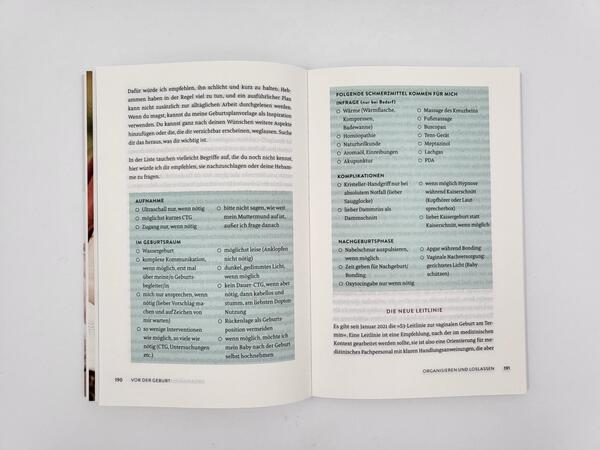 Innenansicht des Buches „Die Friedliche Geburt“