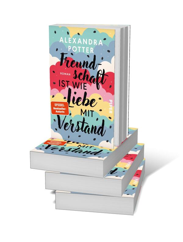 Bücherstapel des Buches „Freundschaft ist wie Liebe mit Verstand “