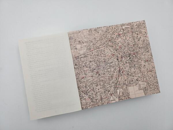 Außenansicht des Buches „Rath“