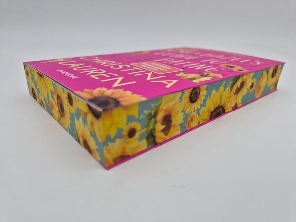 Außenansicht des Buches „Josh and Hazel's Guide to Not Dating“