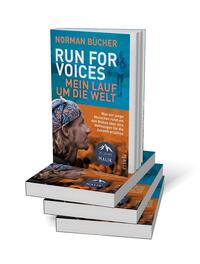 Bücherstapel des Buches „Run for Voices – Mein Lauf um die Welt“