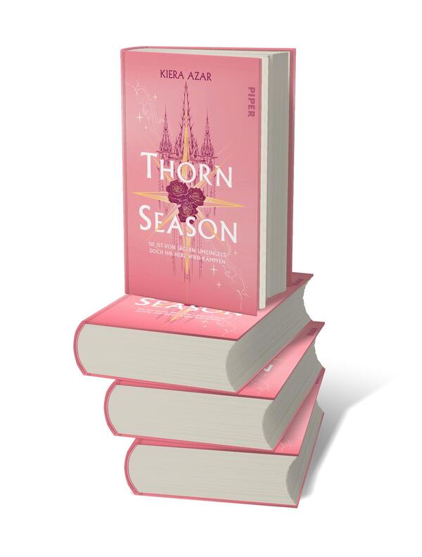 Bücherstapel des Buches „Thorn Season“
